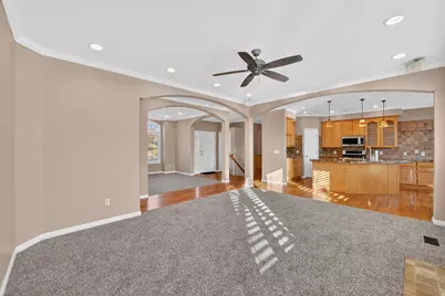 586 E Creekview Dr, Murray, UT 84107 - Photo 6