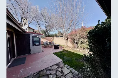 545 S Valley View Dr #36, Saint George, UT 84770 - Photo 32