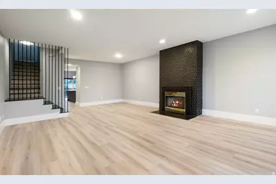 468 N E St, Salt Lake City, UT 84103 - Photo 6