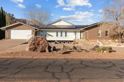 851 E Posado, Ivins, UT 84738 - Photo 2