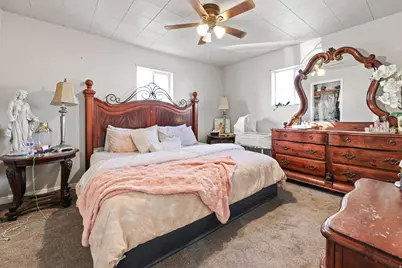 7609 N Mountain View Rd, Lake Point, UT 84074 - Photo 10