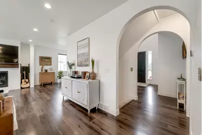 1633 W Alpenglow Cir, Farmington, UT 84025 - Photo 10