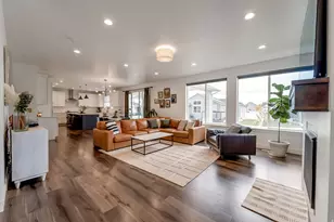 1633 W Alpenglow Cir, Farmington, UT 84025 - Photo 12