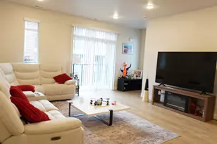 462 E 625 S, Clearfield, UT 84015 - Photo 4