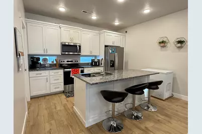462 E 625 S, Clearfield, UT 84015 - Photo 8