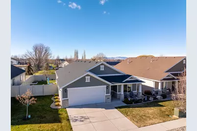 1881 N 2350 W #110, Clinton, UT 84015 - Photo 2