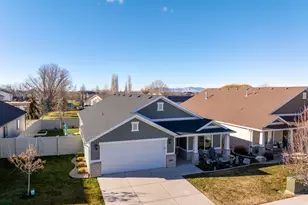 1881 N 2350 W, Clinton, UT 84015 - Photo 2