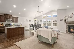 1881 N 2350 W, Clinton, UT 84015 - Photo 12