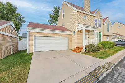 761 E Gables Ln, Midvale, UT 84047 - Photo 2