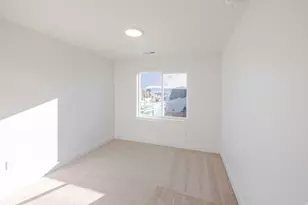 4439 N Dwarven Dr, Eagle Mountain, UT 84005 - Photo 18