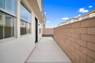 2319 E Kiabito Ln, Saint George, UT 84790 - Photo 8