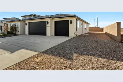 3098 S 4850 W #5, Hurricane, UT 84737 - Photo 2