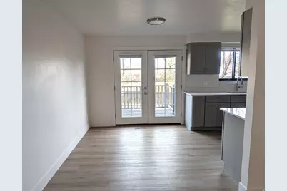 282 E 925 S, Layton, UT 84041 - Photo 6