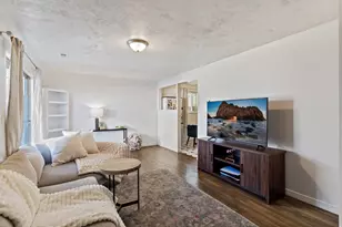 2182 W 5600 S, Roy, UT 84067 - Photo 2