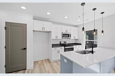 815 W 100 S #8, Salt Lake City, UT 84104 - Photo 10