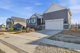 3842 S 5675 W, Hooper, UT 84315 - Photo 4
