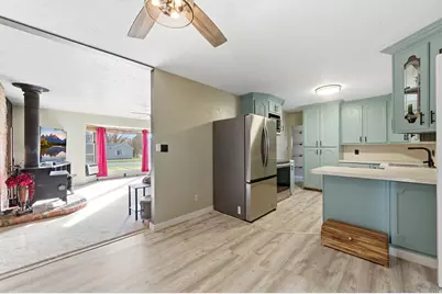 1406 E 21st St, Ogden, UT 84401 - Photo 6