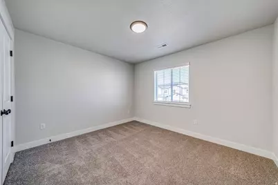 1247 N 680 W #8, Tooele, UT 84074 - Photo 20