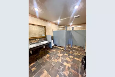 240 W Main St, Bicknell, UT 84715 - Photo 18