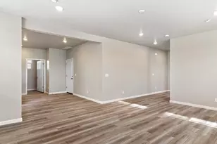 283 E Kanab Creek Dr, Saratoga Springs, UT 84045 - Photo 4