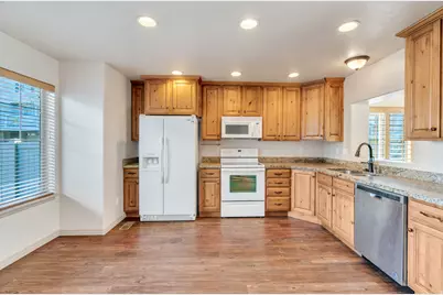 1884 W 1020 N, Provo, UT 84604 - Photo 8