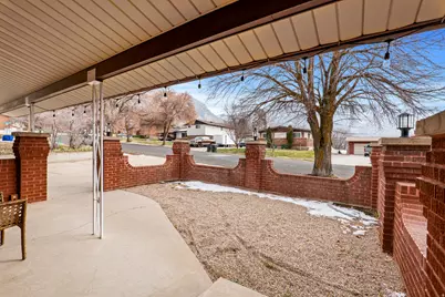 1528 E Sunview Dr S, Ogden, UT 84404 - Photo 4
