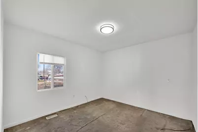 1594 W Sunset Ave S, West Valley, UT 84119 - Photo 6