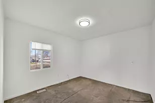 1594 W Sunset Ave S, West Valley, UT 84119 - Photo 6