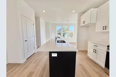 1707 N 1625 W, Layton, UT 84041 - Photo 8