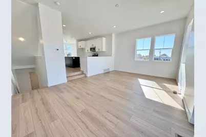 1707 N 1625 W, Layton, UT 84041 - Photo 4