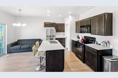 638 N Old Fort Dr, Spanish Fork, UT 84660 - Photo 6