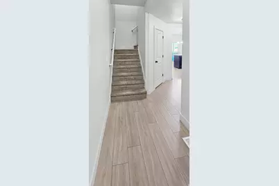 638 N Old Fort Dr, Spanish Fork, UT 84660 - Photo 4