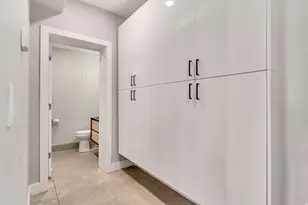 7033 S 300 E, Midvale, UT 84047 - Photo 10