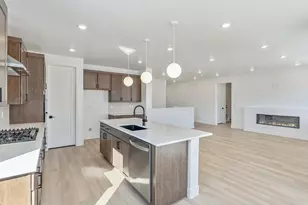 1018 E 250 S, Salem, UT 84653 - Photo 12