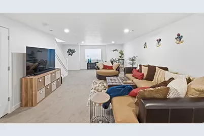 1974 W 775 N, Layton, UT 84041 - Photo 16
