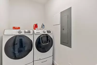 803 W 530 N, Orem, UT 84057 - Photo 18