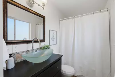 2100 W Theckston Rd, Taylorsville, UT 84129 - Photo 14