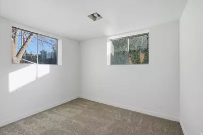 2100 W Theckston Rd, Taylorsville, UT 84129 - Photo 20