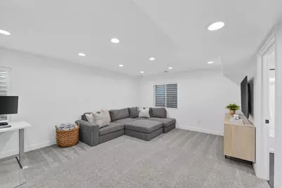 512 S Pegasus Way, Saratoga Springs, UT 84045 - Photo 30