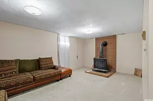 235 S 200 E, Fillmore, UT 84631 - Photo 16