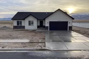 352 S Amber Fld Dr, Grantsville, UT 84029 - Photo 1