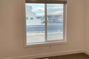 352 S Amber Fld Dr, Grantsville, UT 84029 - Photo 14