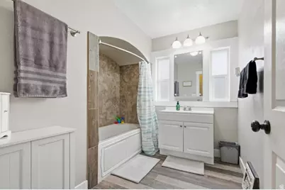 38 S 100 W, Preston, ID 83263 - Photo 8