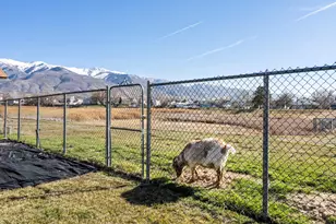 864 E 625 St S, Layton, UT 84041 - Photo 28