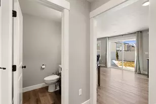 2125 S Creekside Dr, Logan, UT 84339 - Photo 12