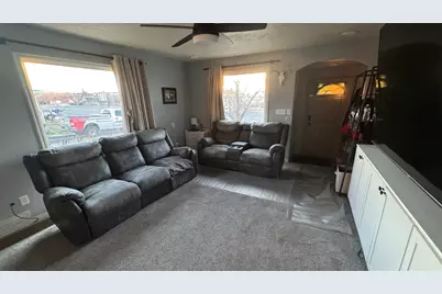 549 S Main St, Payson, UT 84651 - Photo 8