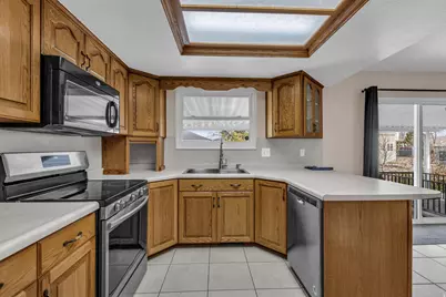 5949 Sandusky Cir S, Murray, UT 84123 - Photo 6