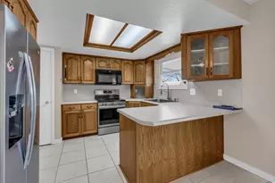 5949 Sandusky Cir S, Murray, UT 84123 - Photo 6