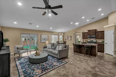 1387 W Forest Dr, Saint George, UT 84790 - Photo 4