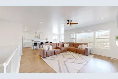 872 W Union Bench Dr, Mapleton, UT 84664 - Photo 2